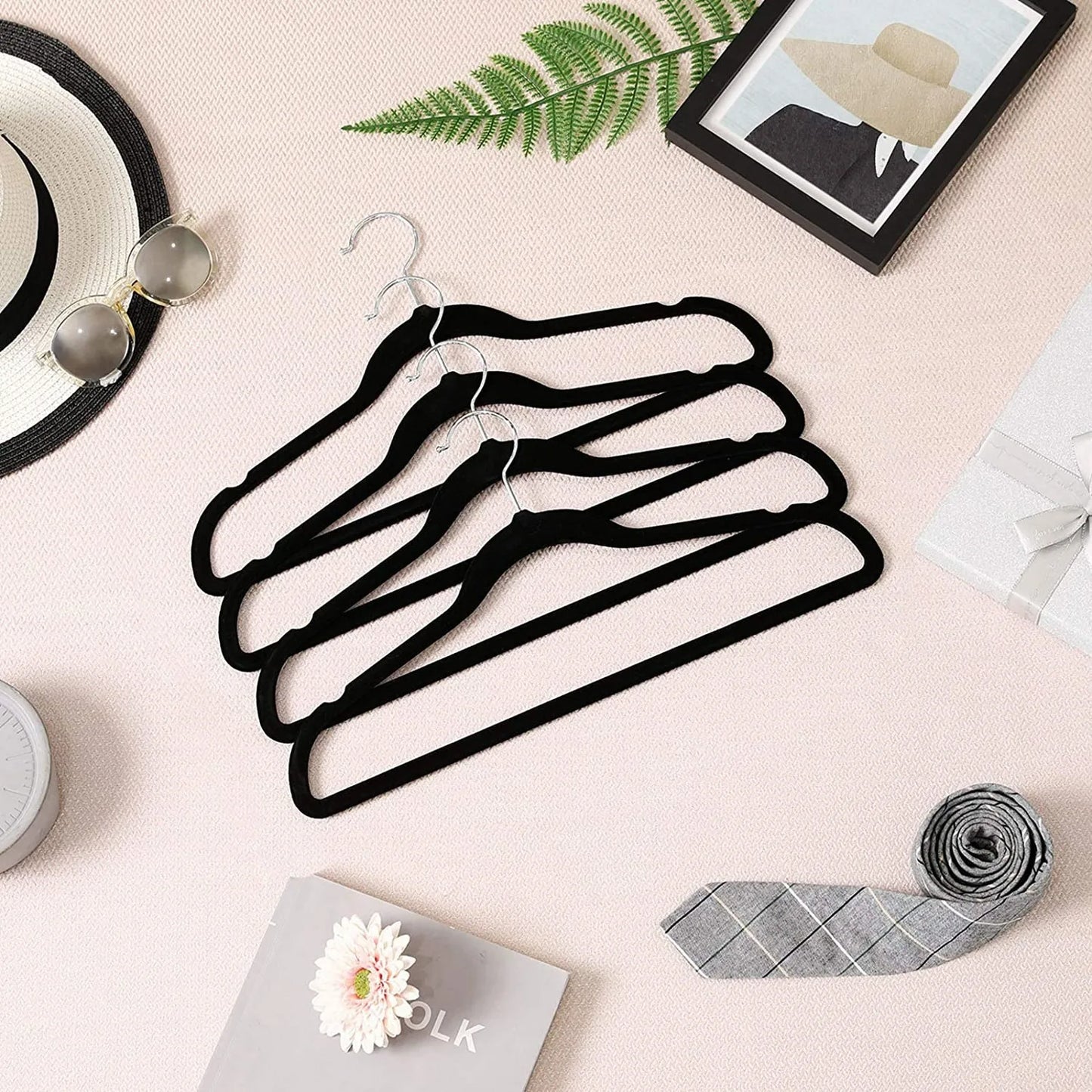 50/SET Velvet Hangers Shirt Clothes Drying Rack Wardrobe organizer And storage For Coats Pants Dress Rack Balcony Home Accessory