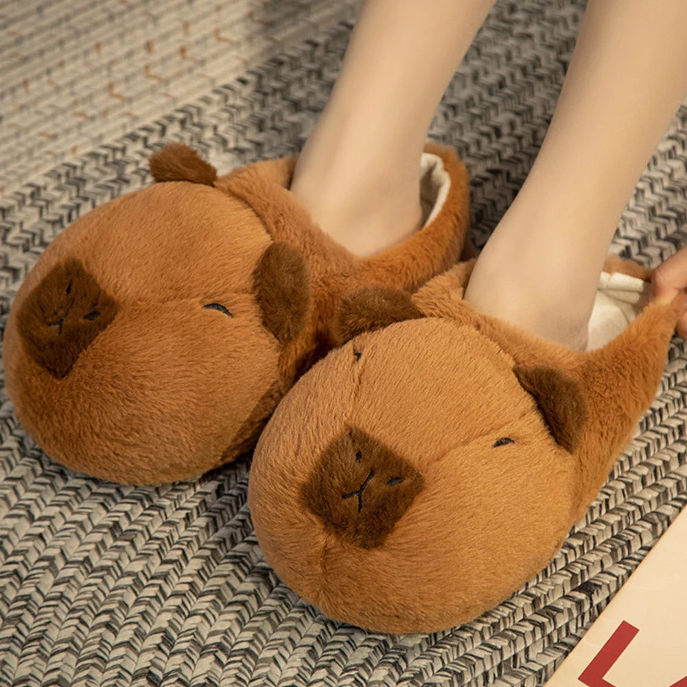 Women Plush Capybara Slippers Anti-Skid Capybara House Slippers Soft Cartoon Capybara Slippers Comfortable Indoor Home Slippers