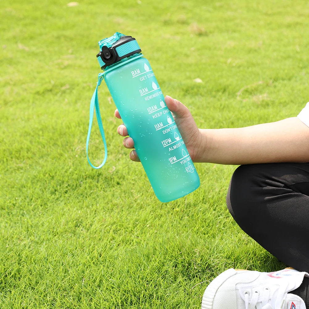 1000ml Fitness Cups Leakproof Straw Water Bottle BPA-Free Portable Drinking Cup with Time Scale for Fitness Cycling