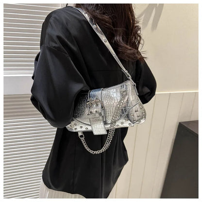 Women Fashion Shoulder Bag Gothic Ladies Bag Cool Style Trendy Rock Girls Handbag Y2K Rivet Chain for Travel Vacation Daily