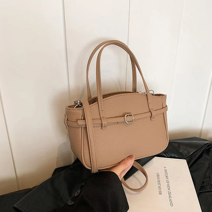 Women PU Fashion Shoulder Bag Large Capacity Stylish Messenger Bag Adjustable Strap Buckle Shoulder Purse Chic Hobo Bag