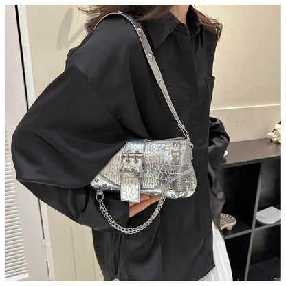 Women Fashion Shoulder Bag Gothic Ladies Bag Cool Style Trendy Rock Girls Handbag Y2K Rivet Chain for Travel Vacation Daily