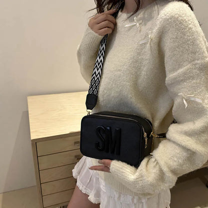 New Camera Bag with Wide Shoulder Strap and Letter Small Square Bag, Fashionable, Simple and Western Style, Single Shoulder Cros