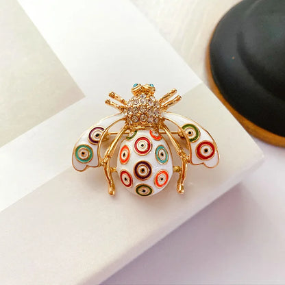 Vintage Classic Women Luxury Bee Crystal Brooch Jewelry Big Rhinesotne Metal Insect Badges For Lady Suit Coat Brooches Pins Gift