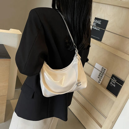 Women PU Fashion Shoulder Bag Large Capacity Stylish Crossbody Bag Zipper Closure Chain Sling Bag Adjustable Strap Chic Hobo Bag