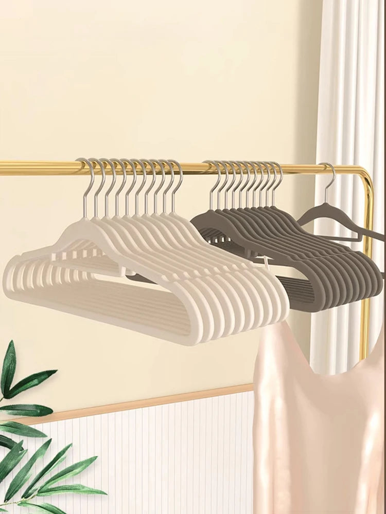 Premium Velvet Hangers 50 Pack Ivory Suit Hangers Non Slip Heavy Duty Clothes Hangers for Closet Jacke Shirt Pants and Suit Hook