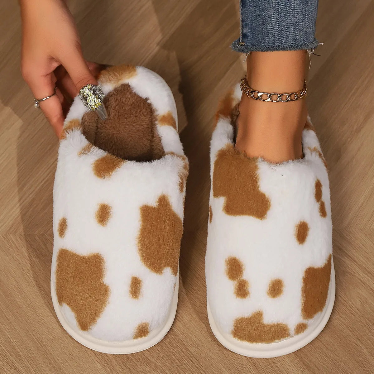 Pallene Cow milk Fuzzy Slippers Women Winter Cartoon Fur Slippers Soft Cozy Plush House Shoes Female Bedroom Cute Furry Slides