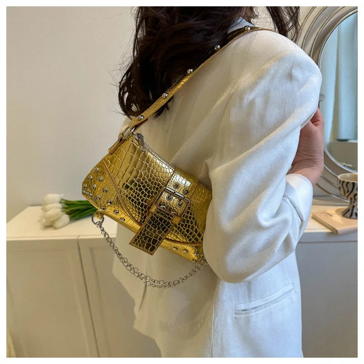 Women Fashion Shoulder Bag Gothic Ladies Bag Cool Style Trendy Rock Girls Handbag Y2K Rivet Chain for Travel Vacation Daily