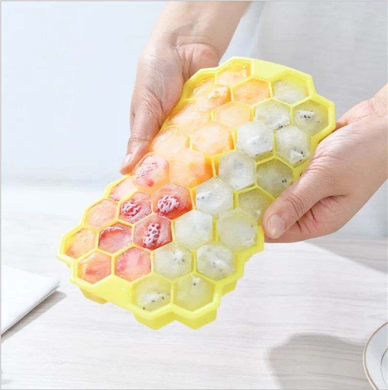 4/2/1PCS Silicone Ice Cube Mold 148 Cube Large-capacity Ice Trays Food Grade Ice Maker BPA Free Reusable Ice Maker with Lids