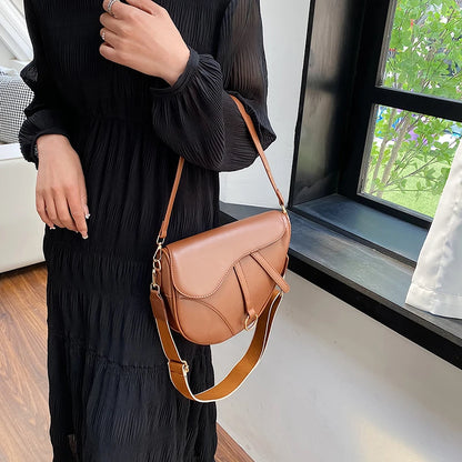 Women's Saddle Bag Brands Luxury Designer Purses and Handbag High Quality 2023 Black White Brown Khaki Shopper Shoulder Bag