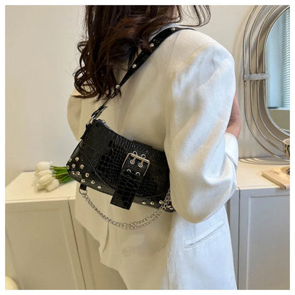 Women Fashion Shoulder Bag Gothic Ladies Bag Cool Style Trendy Rock Girls Handbag Y2K Rivet Chain for Travel Vacation Daily