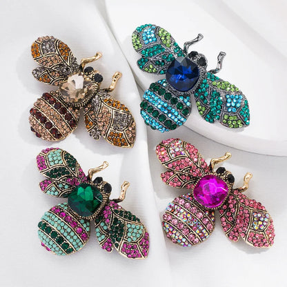 Vintage Classic Women Luxury Bee Crystal Brooch Jewelry Big Rhinesotne Metal Insect Badges For Lady Suit Coat Brooches Pins Gift