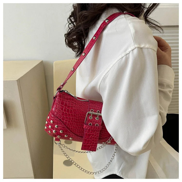 Women Fashion Shoulder Bag Gothic Ladies Bag Cool Style Trendy Rock Girls Handbag Y2K Rivet Chain for Travel Vacation Daily