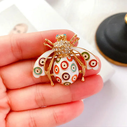 Vintage Classic Women Luxury Bee Crystal Brooch Jewelry Big Rhinesotne Metal Insect Badges For Lady Suit Coat Brooches Pins Gift