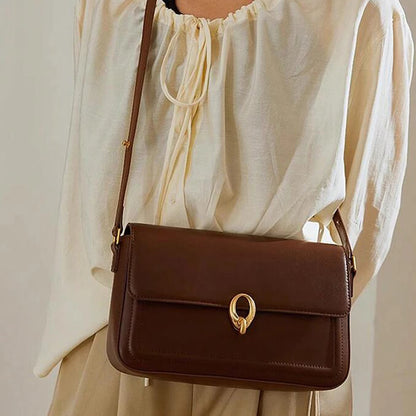 Women Vintage Tote Bag Luxurious Vegan Leather Flap Shoulder Bag with Custom Gold Hardware for Daily Use