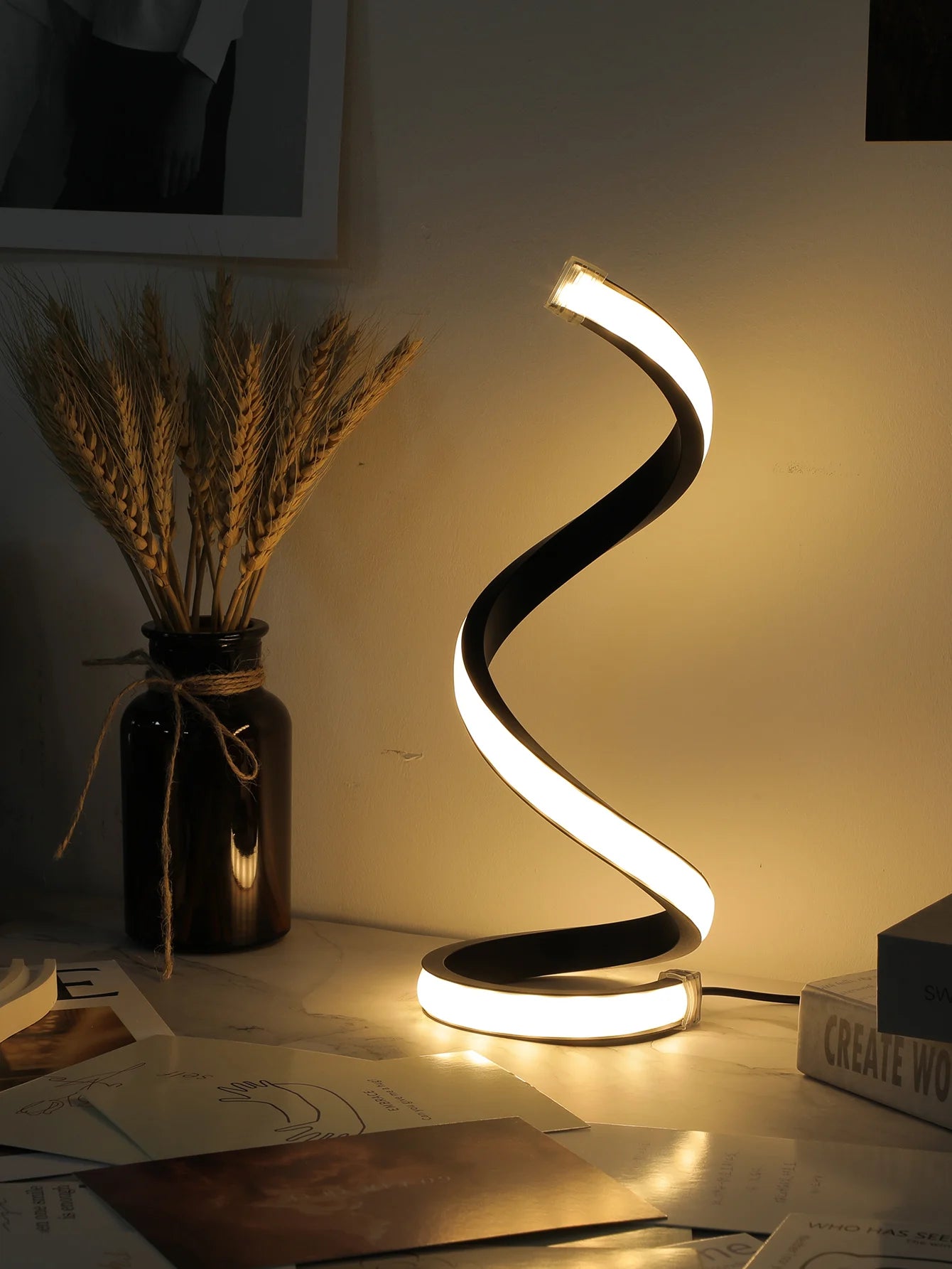 1Pc LED Spiral Table Lamp Modern Three Speed Dimming USB Power Button Switch Bedroom Decorative Table Lamp